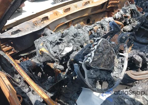 2014 Hyundai Sonata Limited z USA, uszkodzony, nr VIN 5NPEC4AC5EH838693